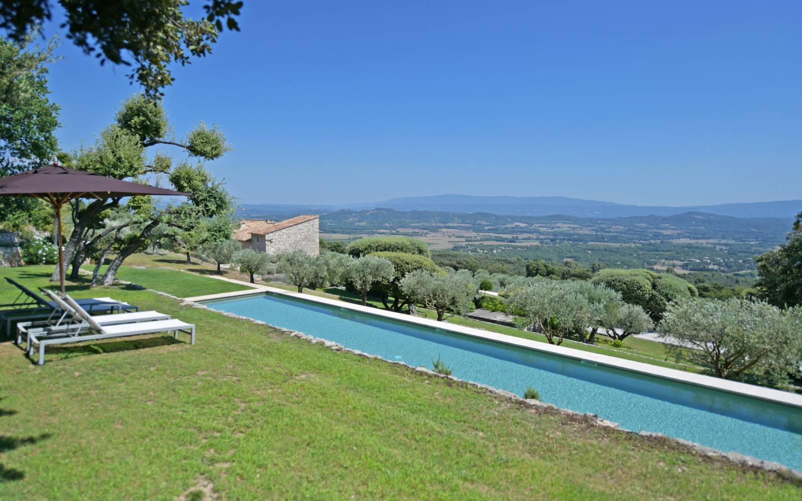Sérénité en Provence avec conseils d'experts by ROSIER immobilier