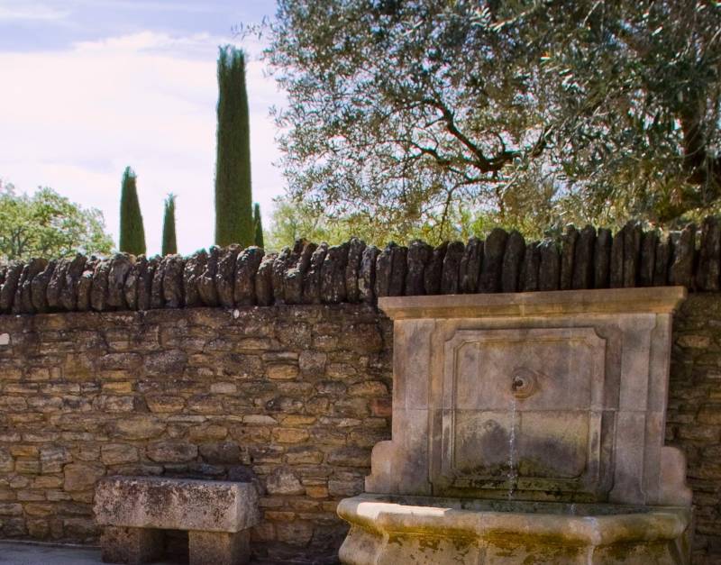 Les murs en pierres sèches sont-ils condamnés à la ruine ?