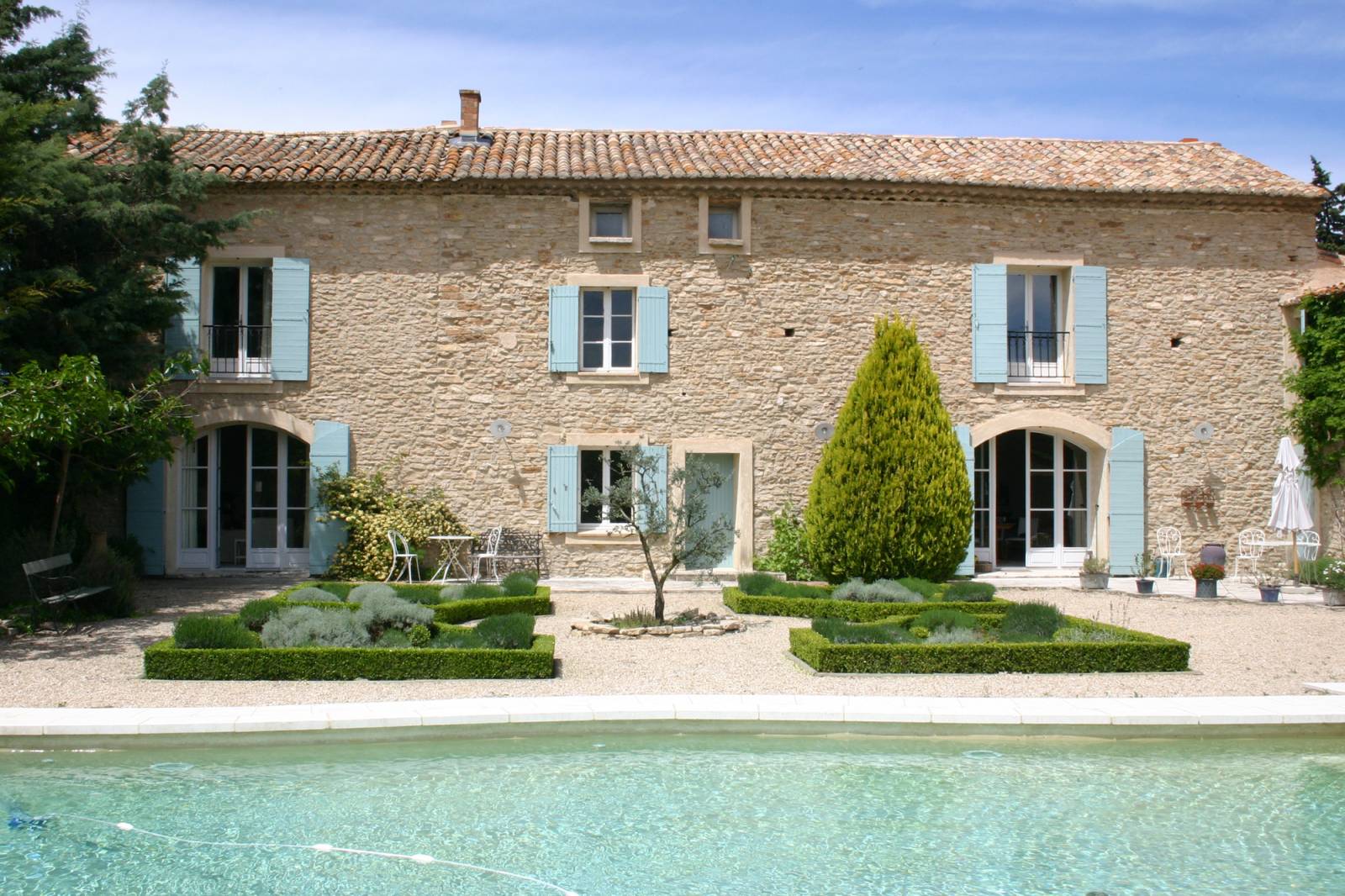 Mas restauré avec piscine en Luberon