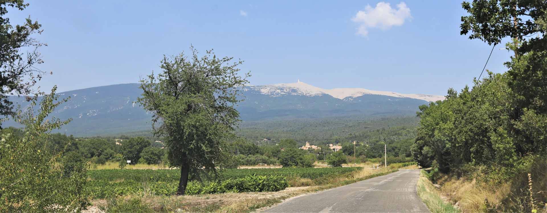 Flassan, un petit village au pied du mont Ventoux