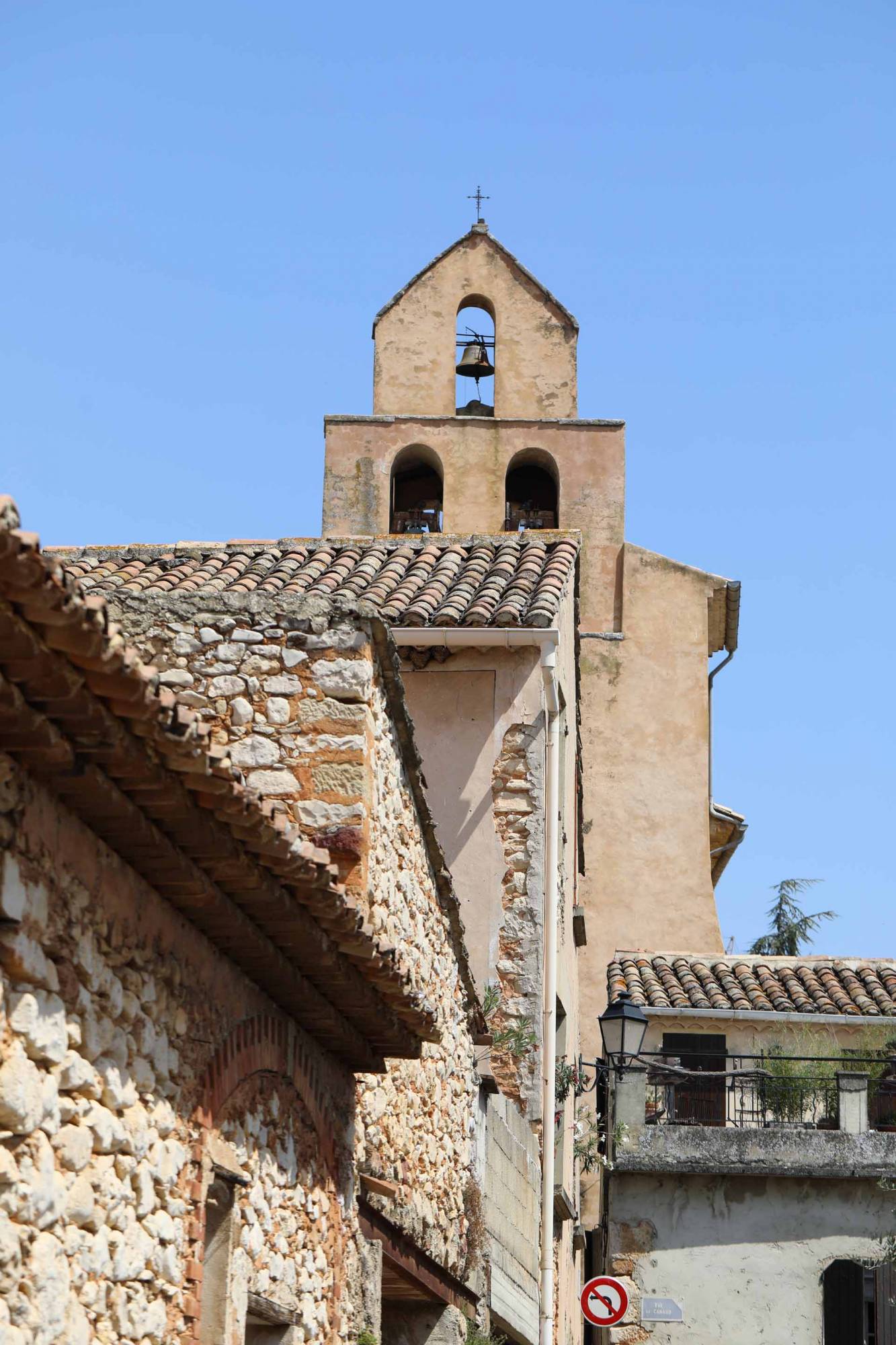 Flassan, un petit village au pied du mont Ventoux