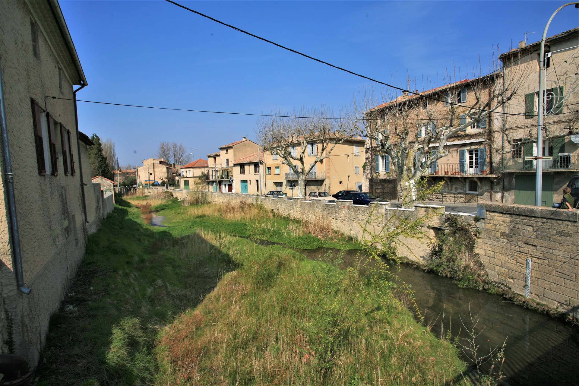 Mazan, entre Carpentras, mont Ventoux et mont de Vaucluse