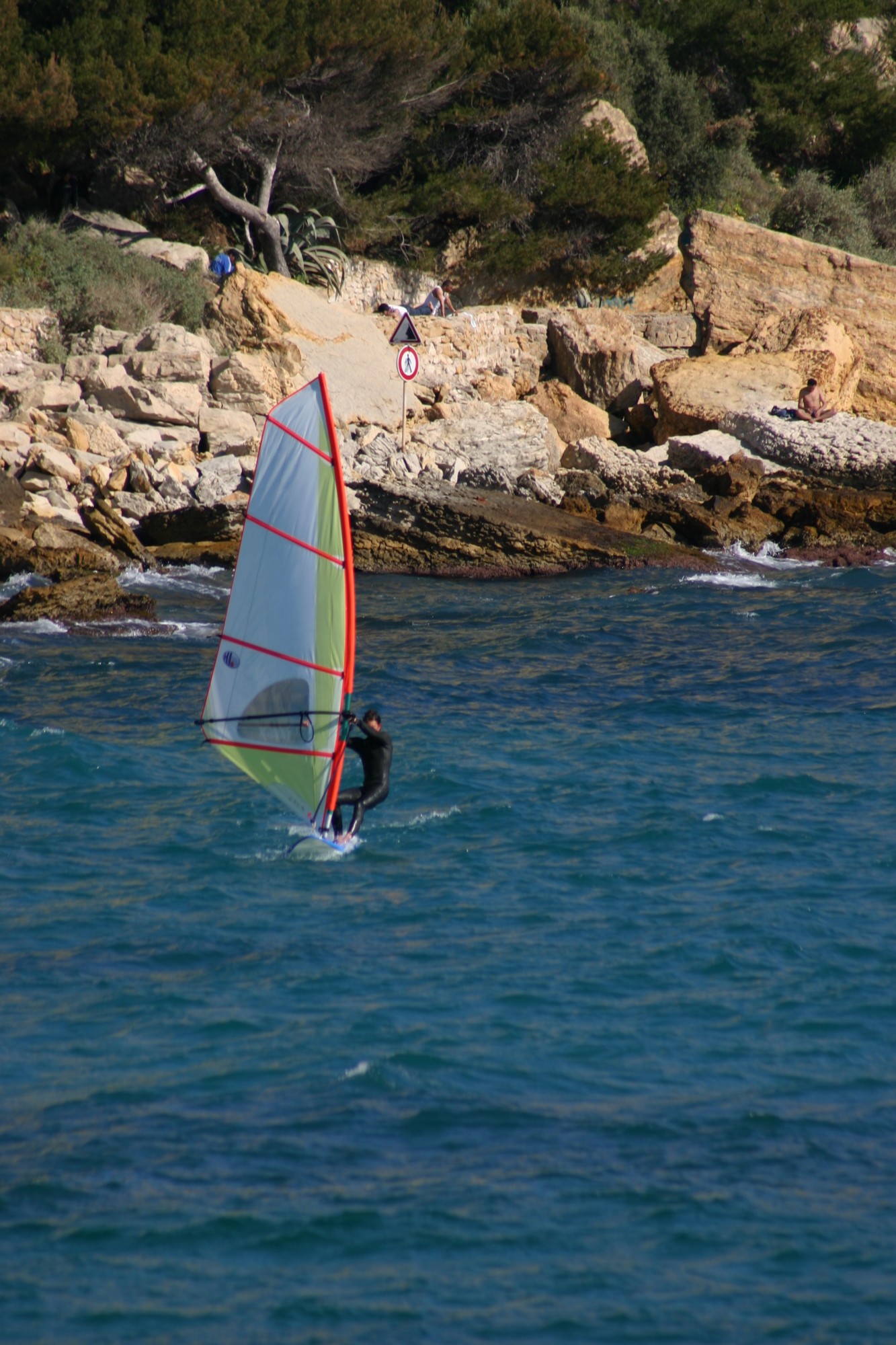La mer, les rochers, les calanques