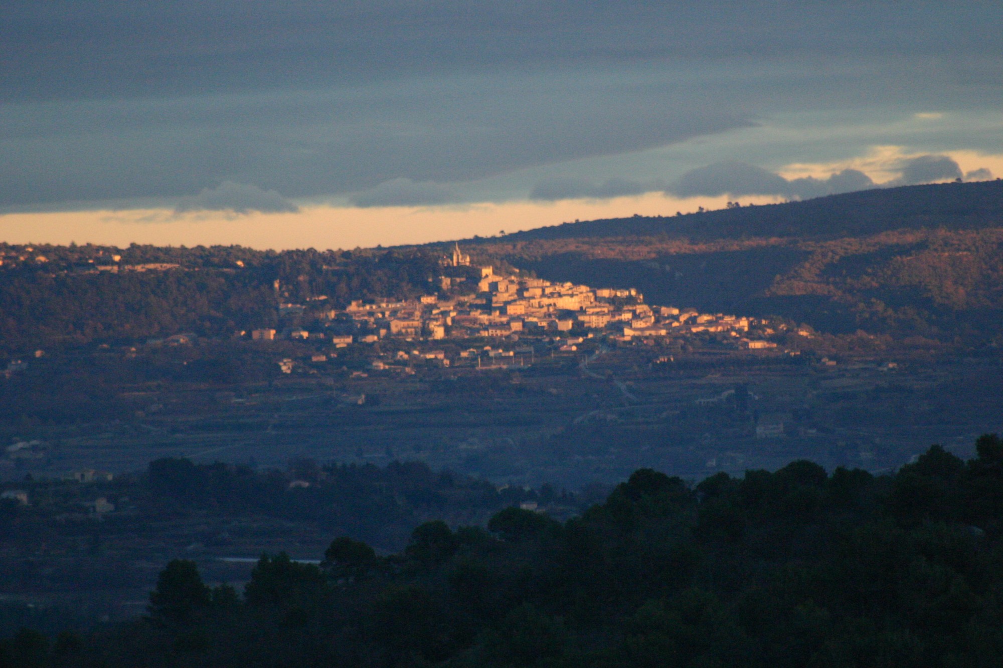 Bonnieux en Luberon, dans le triangle d'or du Luberon