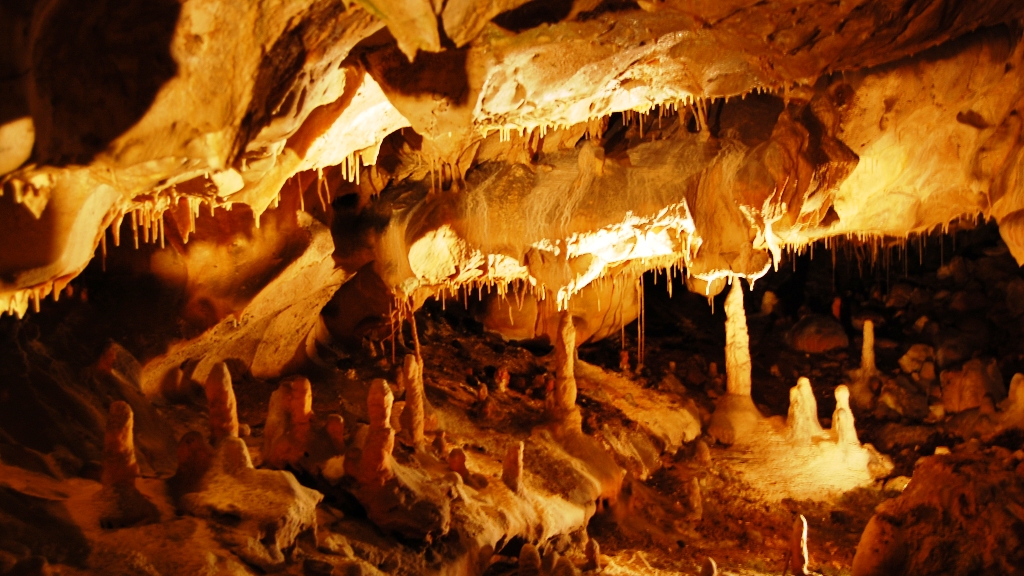 Les grottes de Thouzon au Thor