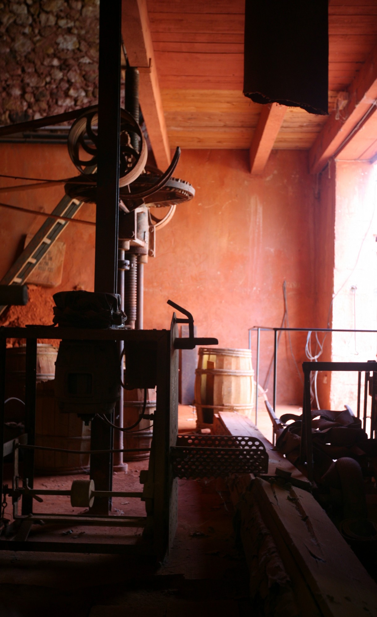 Le Conservatoire des ocres et pigments appliqués de Roussillon en Luberon