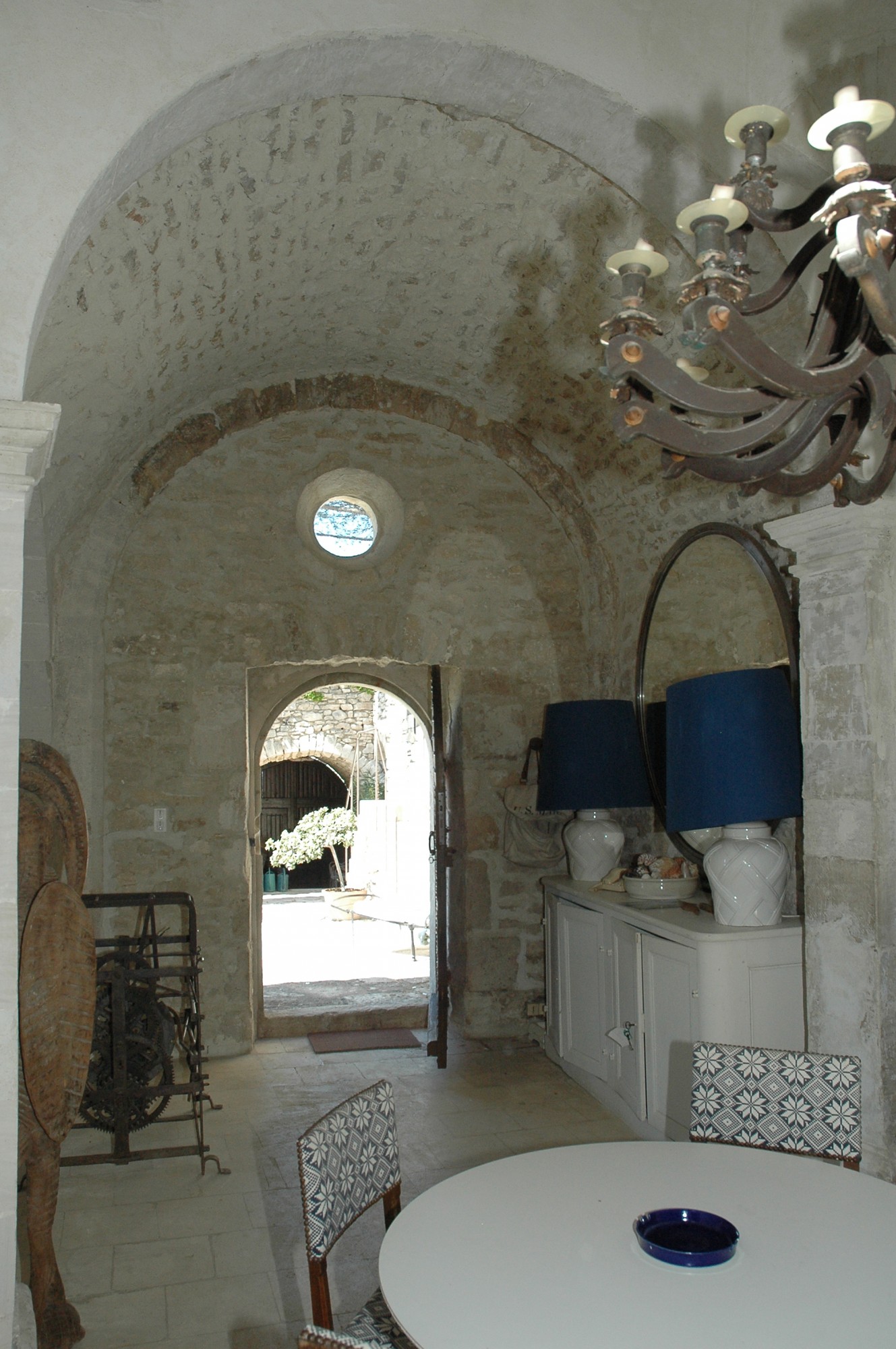 Visite et découverte du Luberon : La commanderie templière de Joucas