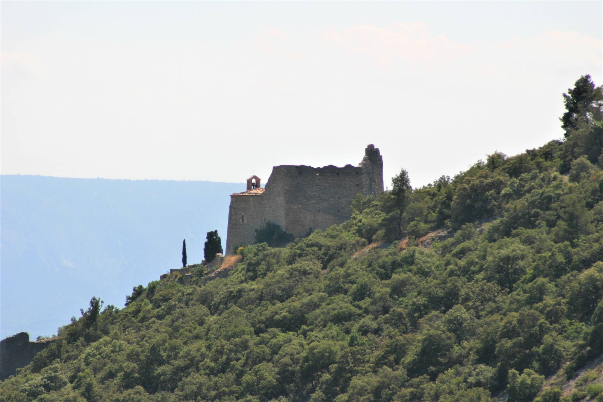 Le château de Saint-Saturnin-les-Apt, en Luberon