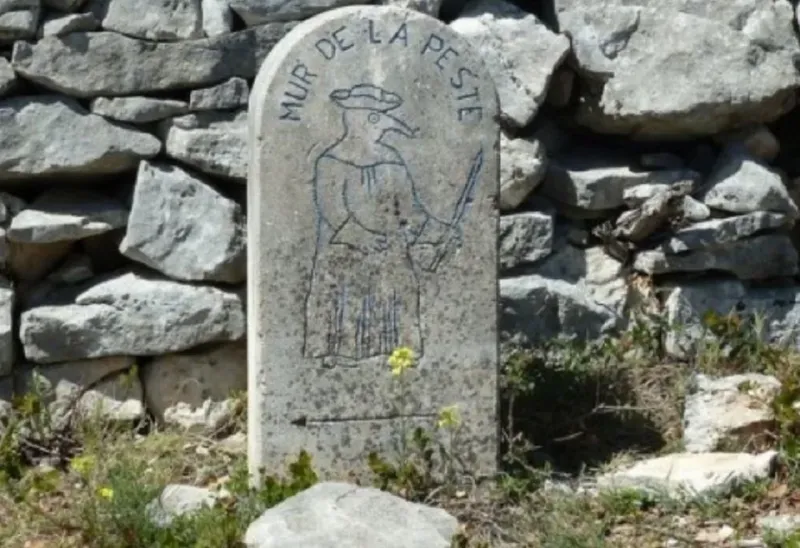 Le Mur de la Peste - Borne 