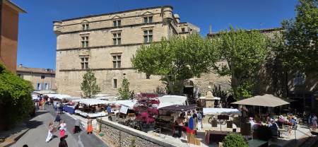 Notre zone d'activité pour ce service Évolution du marché immobilier à Lauris dans le Vaucluse en 2026 : prix, offre et demande