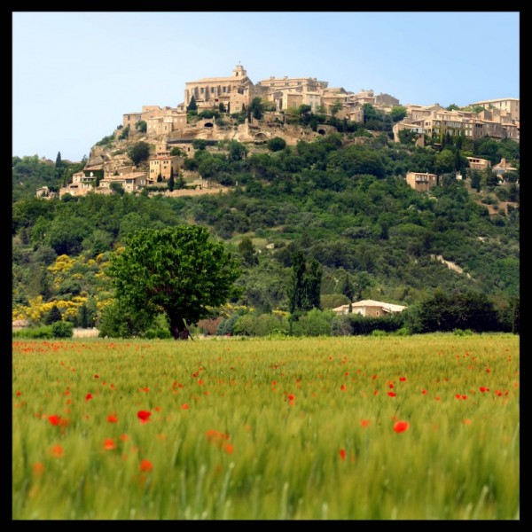 Notre zone d'activité pour ce service Liste des villages provençaux à ne pas manquer avec leurs ruelles pittoresques, leurs marchés typiques et leurs panoramas exceptionnels